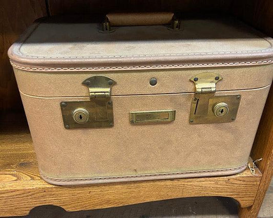 Brown & Gold Vanity Case, Vintage Luggage, Makeup Train Case -Located at Funkyhouse Vintage Antique Store, Weiser Idaho