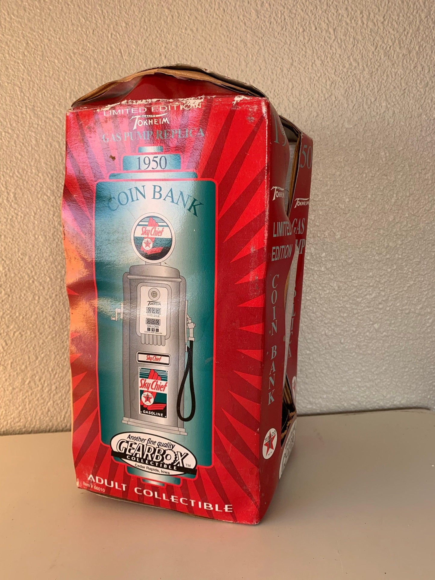 Texaco Sky Chief 1950 Tokheim Diecast Gas Pump Coin Bank, Limited Edition Collectible, Gas And Oil Memorabilia, Gas Station Classic Car -Located at Funkyhouse Vintage Antique Store, Weiser Idaho