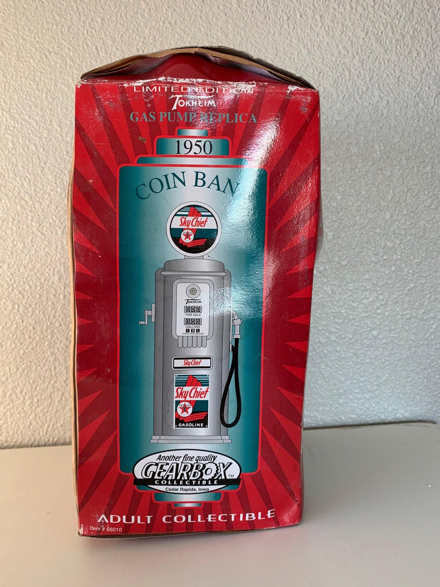Texaco Sky Chief 1950 Tokheim Diecast Gas Pump Coin Bank, Limited Edition Collectible, Gas And Oil Memorabilia, Gas Station Classic Car -Located at Funkyhouse Vintage Antique Store, Weiser Idaho