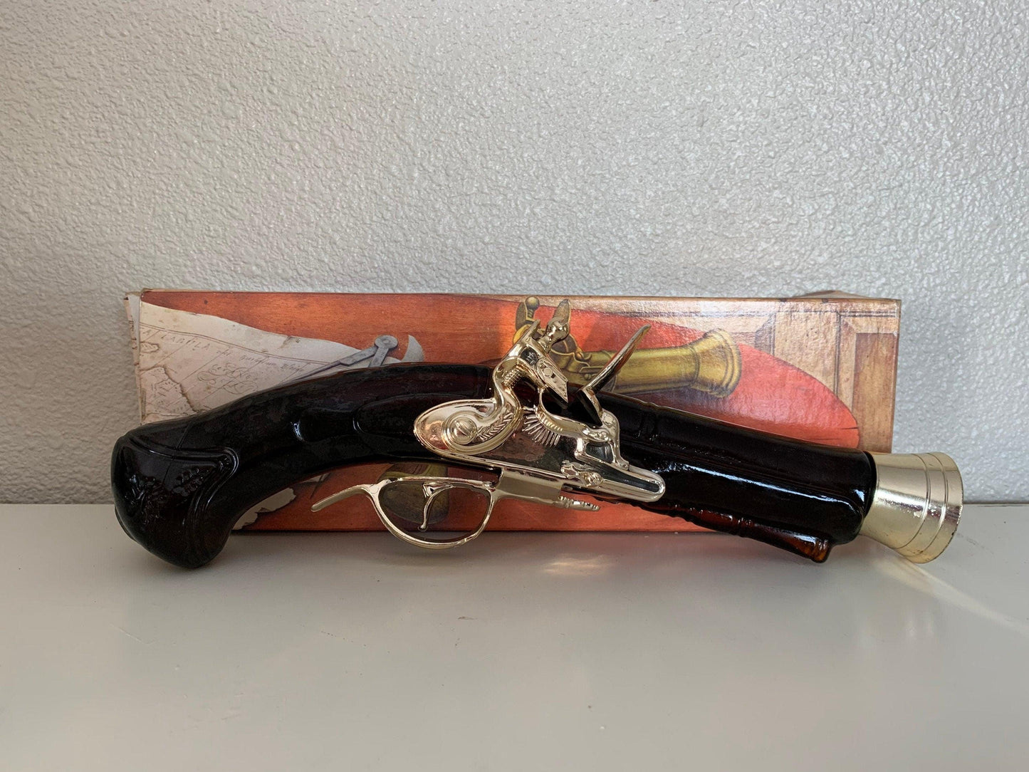 Vintage Avon Collectible Blunderbuss Pistol 1780 After Shave Cologne, Full Bottle With Box, Fathers Day Gift, Mens Gifts -Located at Funkyhouse Vintage Antique Store, Weiser Idaho