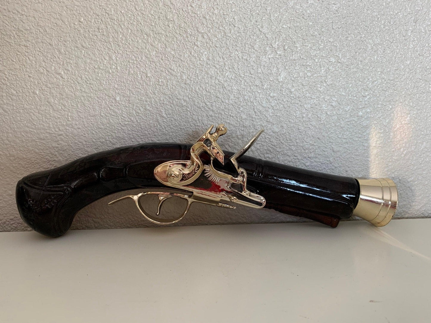 Vintage Avon Collectible Blunderbuss Pistol 1780 After Shave Cologne, Full Bottle With Box, Fathers Day Gift, Mens Gifts -Located at Funkyhouse Vintage Antique Store, Weiser Idaho