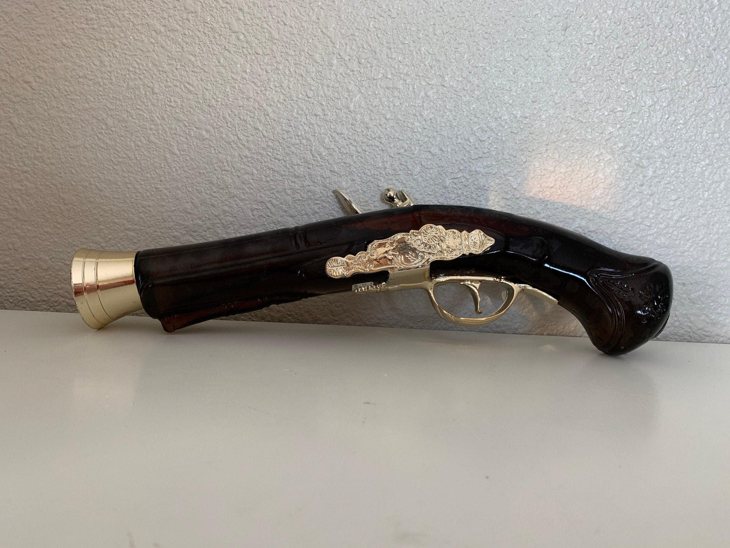 Vintage Avon Collectible Blunderbuss Pistol 1780 After Shave Cologne, Full Bottle With Box, Fathers Day Gift, Mens Gifts -Located at Funkyhouse Vintage Antique Store, Weiser Idaho