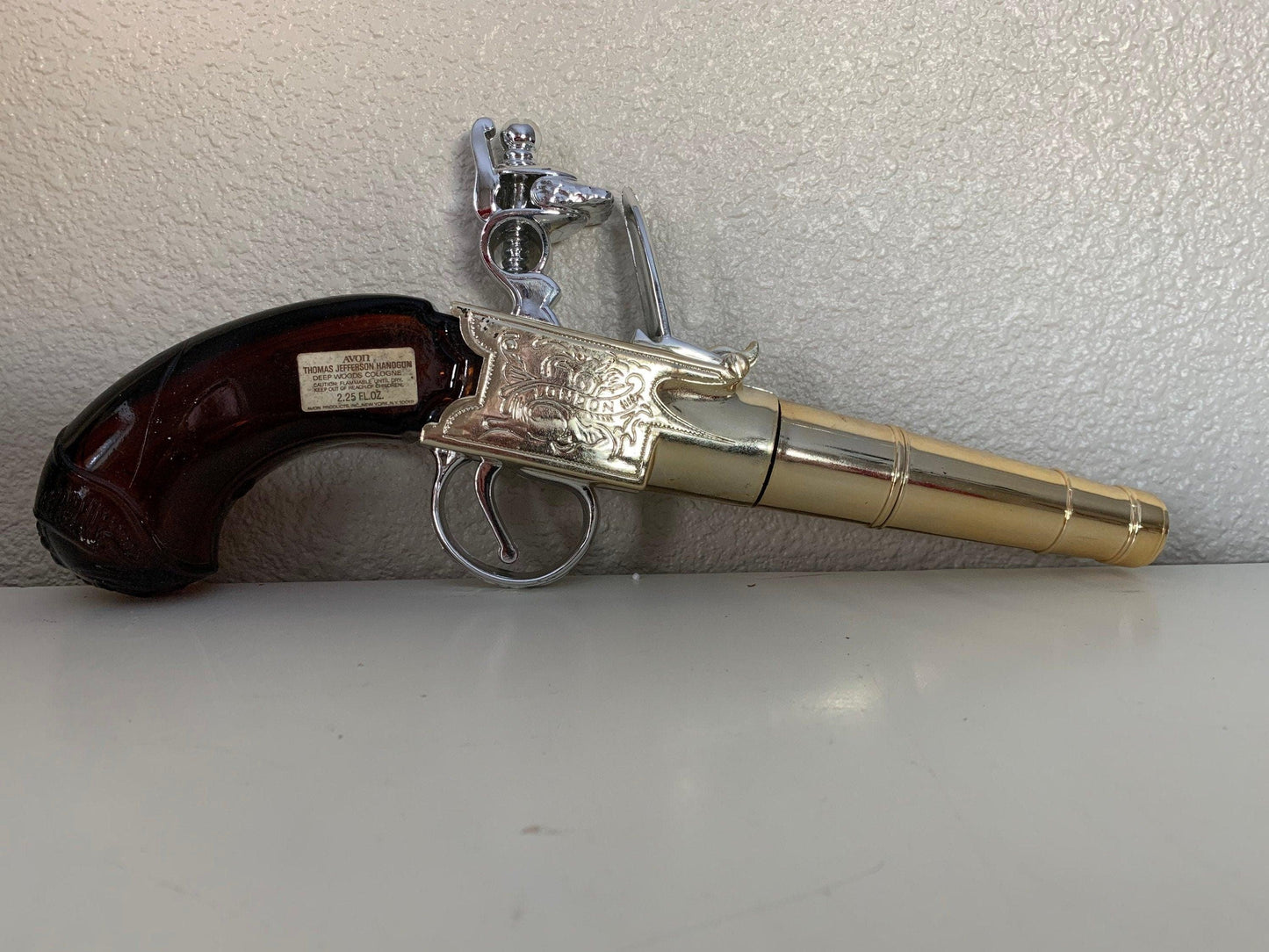 Vintage Avon Collectible Thomas Jefferson After Shave Cologne, Full Bottle With Box, Fathers Day Gift, Mens Gifts -Located at Funkyhouse Vintage Antique Store, Weiser Idaho