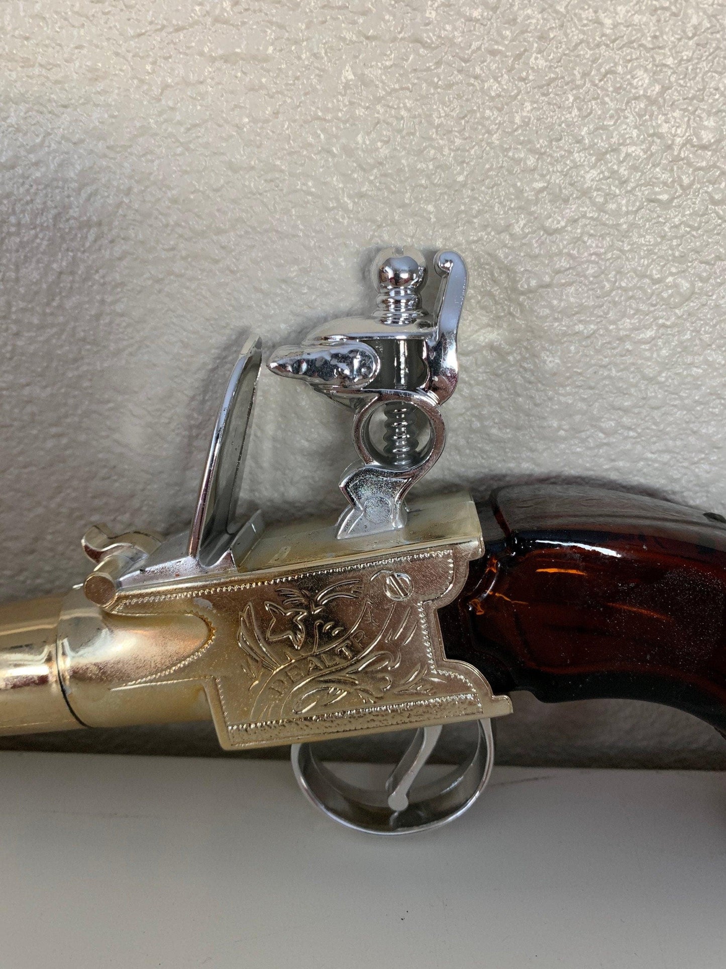 Vintage Avon Collectible Thomas Jefferson After Shave Cologne, Full Bottle With Box, Fathers Day Gift, Mens Gifts -Located at Funkyhouse Vintage Antique Store, Weiser Idaho