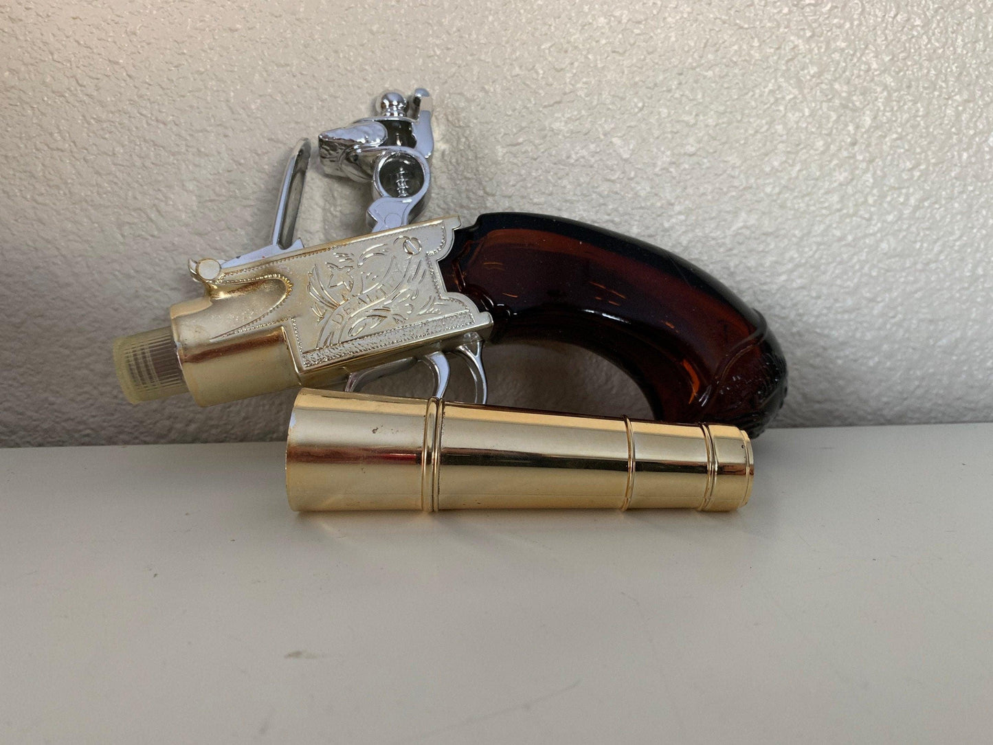 Vintage Avon Collectible Thomas Jefferson After Shave Cologne, Full Bottle With Box, Fathers Day Gift, Mens Gifts -Located at Funkyhouse Vintage Antique Store, Weiser Idaho
