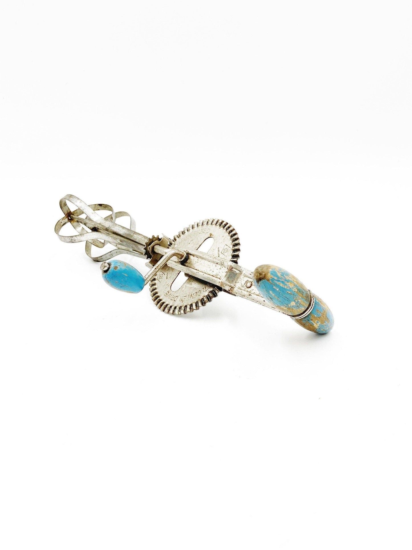 Vintage Blue Egg Beater With Wood Handle, Double Whirl Scrambler, 1950s MCM Mid Century Modern Retro Kitchen Decor -Located at Funkyhouse Vintage Antique Store, Weiser Idaho