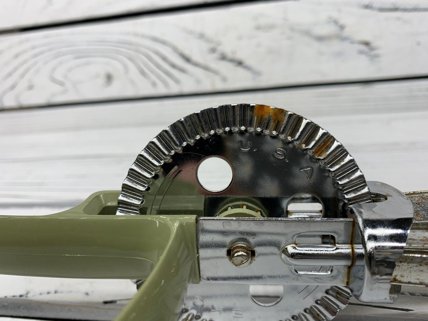 Vintage Egg Beater, Olive Green Ekco Double Whirl Beater, 1950s USA Retro Kitchen Decor, Vintage Country Farmhouse, Kitchen Gadget -Located at Funkyhouse Vintage Antique Store, Weiser Idaho