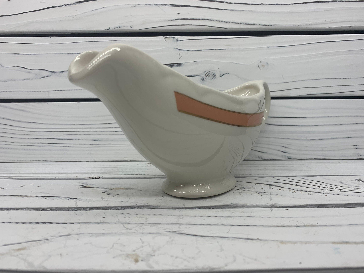 Vintage Gravy Boat by Homer Laughlin, HLC USA Off White Gravy Bowl with Pink Stripe -Located at Funkyhouse Vintage Antique Store, Weiser Idaho