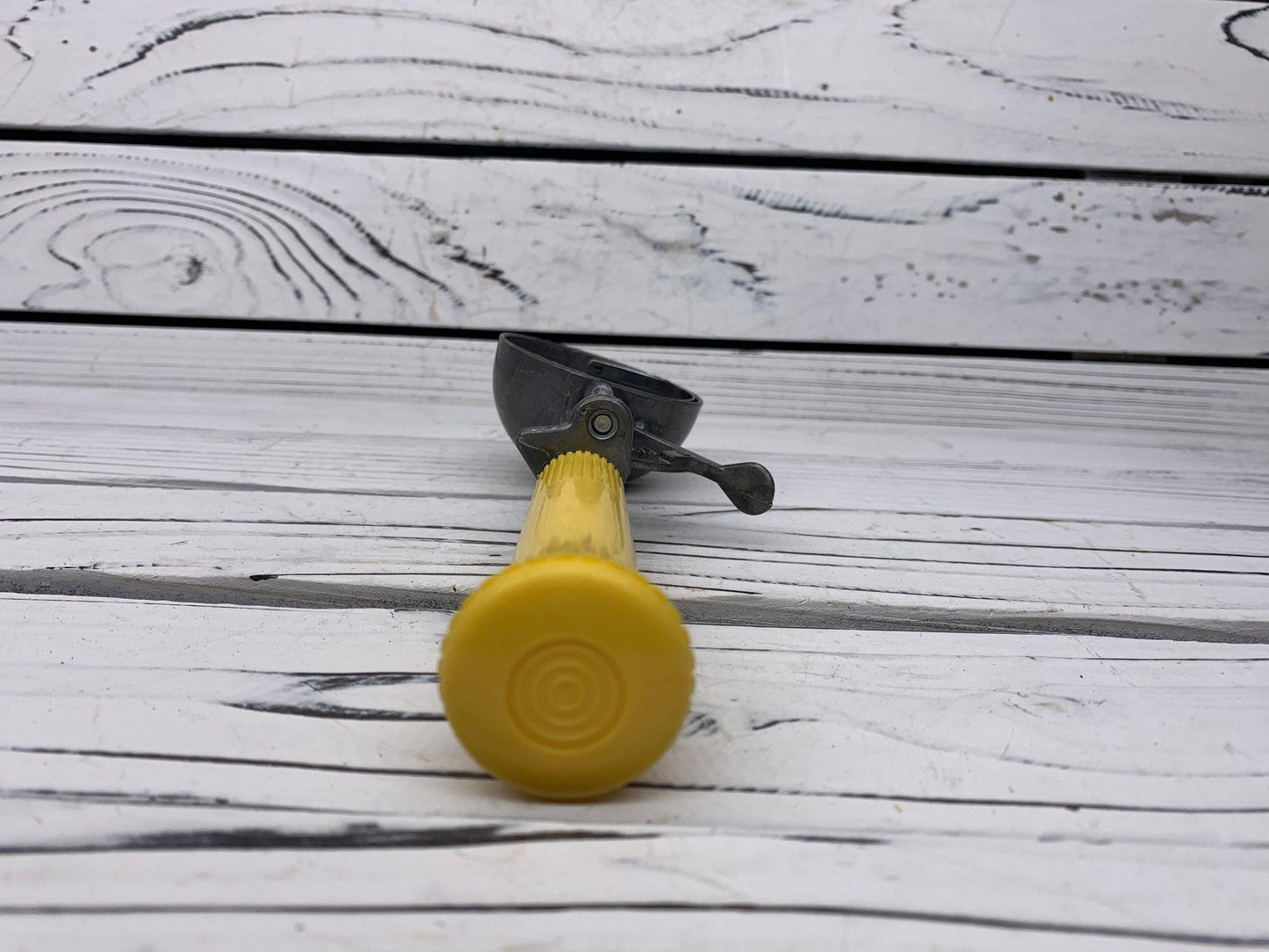 Vintage Ice Cream Scoop, Yellow Plastic Handle With Metal Scooper, Vintage Utensils, 1950s Retro Kitchen -Located at Funkyhouse Vintage Antique Store, Weiser Idaho