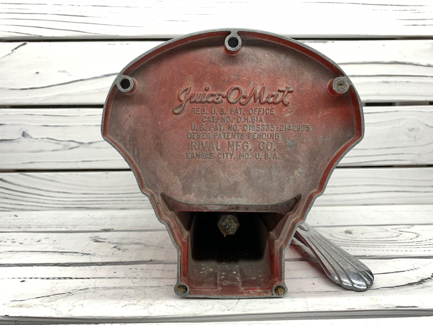Vintage Metal Juicer, Juice O Mat Manual Red Juicer, 1950s Retro Kitchen Decor -Located at Funkyhouse Vintage Antique Store, Weiser Idaho