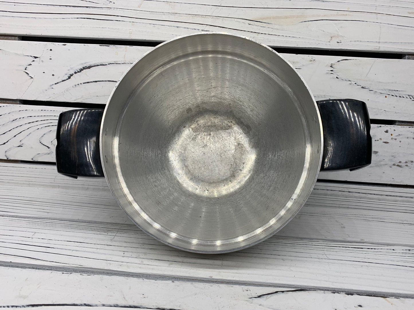Vintage Metal Mixing Bowl With Plastic Handles on Each Side, Medium Serving Bowl -Located at Funkyhouse Vintage Antique Store, Weiser Idaho
