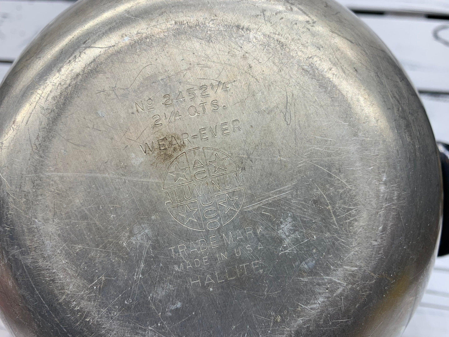 Vintage Metal Mixing Bowl With Plastic Handles on Each Side, Medium Serving Bowl -Located at Funkyhouse Vintage Antique Store, Weiser Idaho