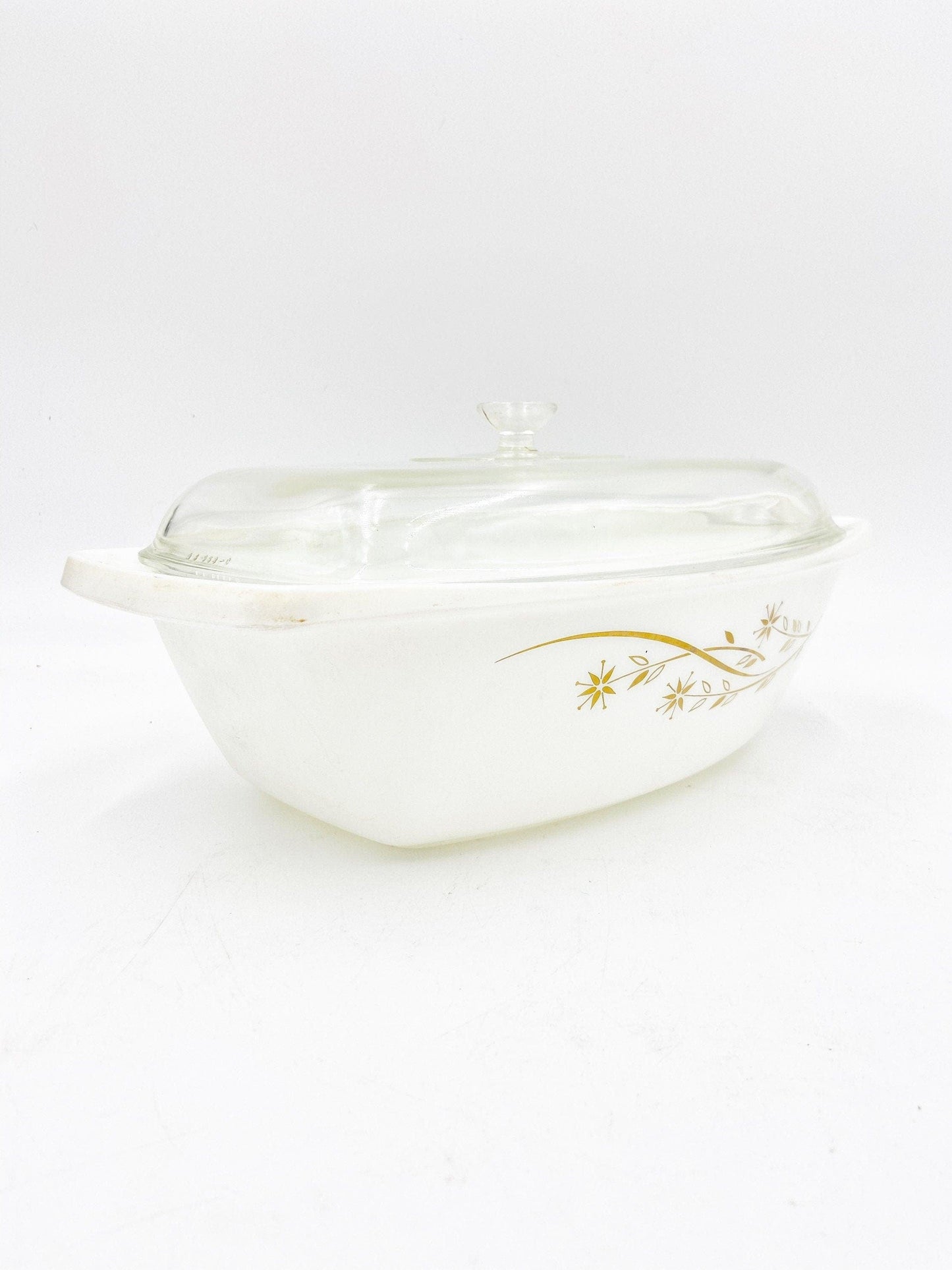 Vintage Pyrex Casserole Dish, 4 Quart Cookware, Golden Honeysuckle Pattern, Country Farmhouse Kitchen, Casserole Dish -Located at Funkyhouse Vintage Antique Store, Weiser Idaho