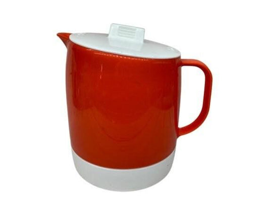 Vintage Quickut Pitcher in Orange and White, Food Storage, Retro Kitchen, Mid Century Modern Kitchen Decor, 1960s Kitchen -Located at Funkyhouse Vintage Antique Store, Weiser Idaho
