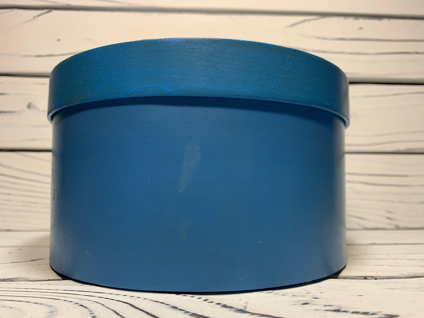 Vintage Storage Box With Rooster Picture On Lid, Round Blue Storage Container -Located at Funkyhouse Vintage Antique Store, Weiser Idaho