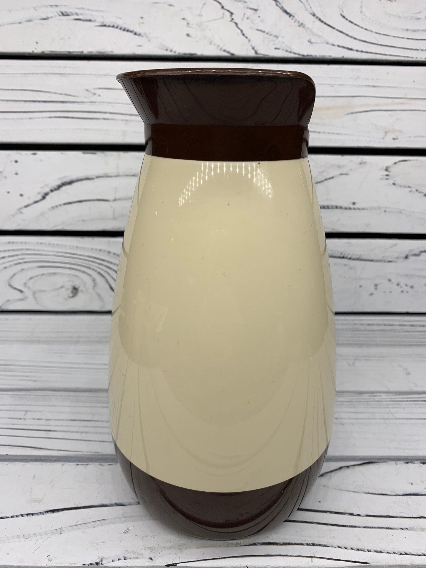 Vintage Thermo-Serv Plastic Coffee Carafe, Brown And Beige 1 Liter Flip Lid Plastic Pitcher -Located at Funkyhouse Vintage Antique Store, Weiser Idaho