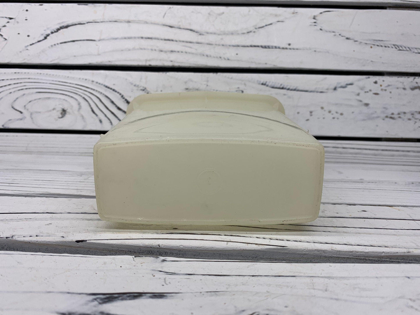 Vintage Tupperware Cereal Container, Store-N-Pour Cereal Keeper, Pour Seal Lid -Located at Funkyhouse Vintage Antique Store, Weiser Idaho