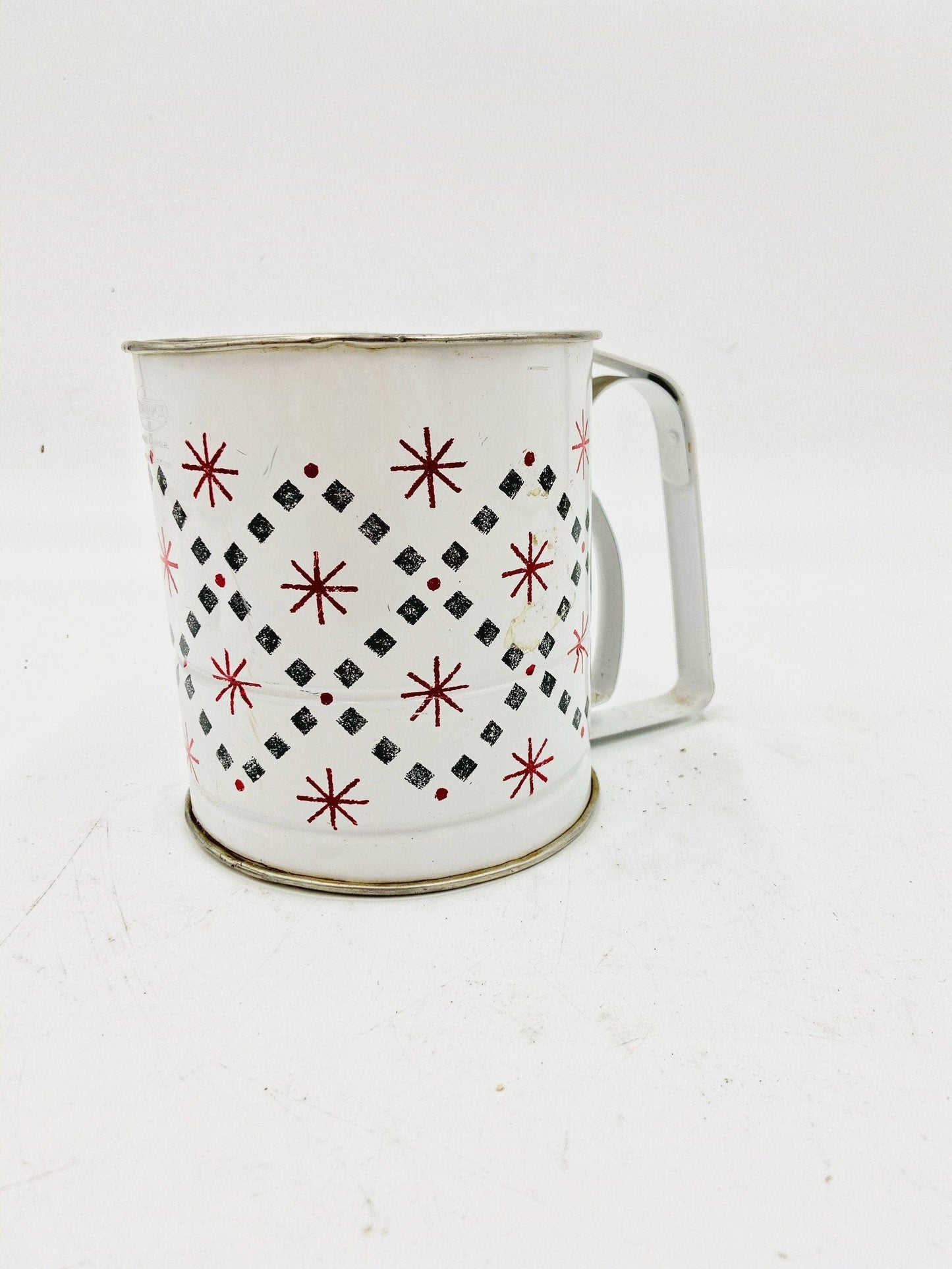 Vintage White Metal Androck Sifter With Red Stars And Blue Dotted Lines, Patriotic Starburst Pattern -Located at Funkyhouse Vintage Antique Store, Weiser Idaho