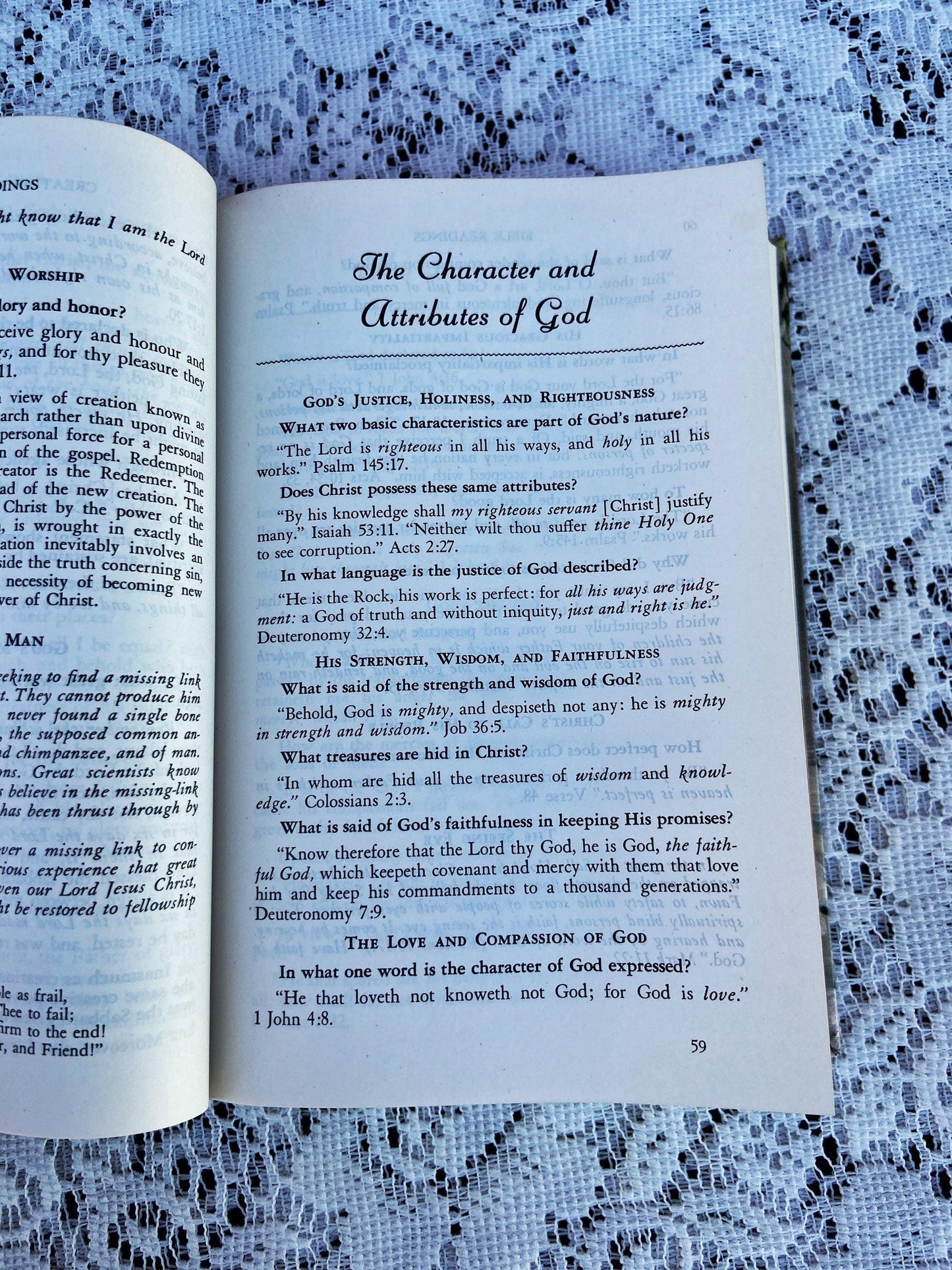 Bible Readings For The Home, Review And Harold 1958, Children’s Family Bible Book, 1958 Hardcover, Vintage Teachings -Located at Funkyhouse Vintage Antique Store, Weiser Idaho