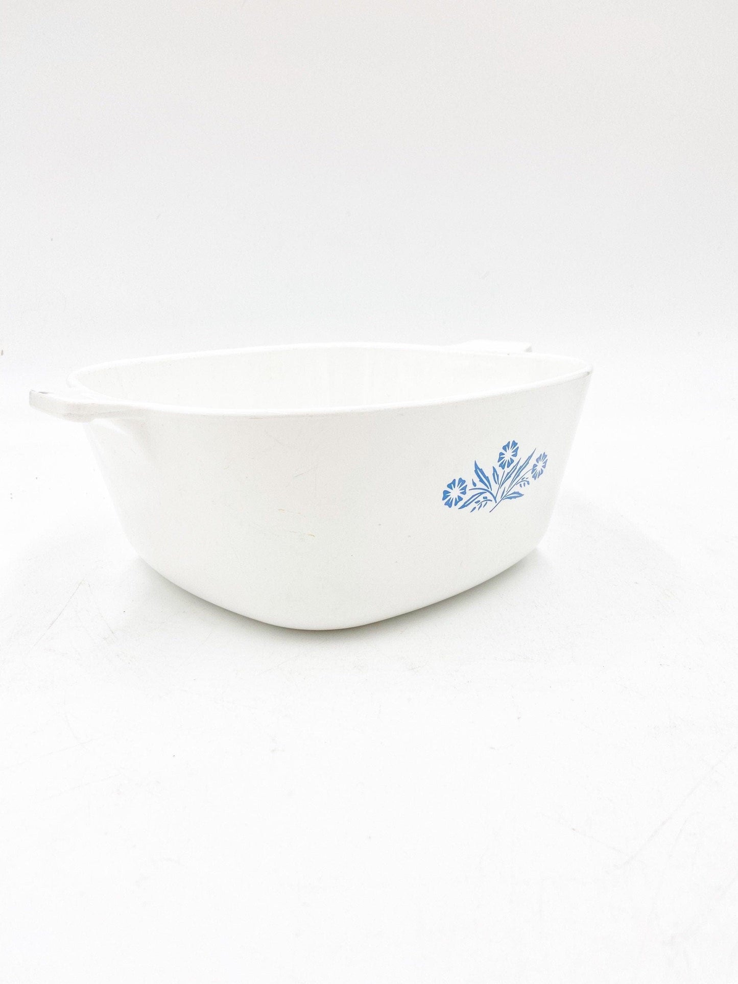 Corningware Casserole Dish, Vintage Blue Cornflower Pattern, P - 2 1/2 - B, 2 1/2 Quart, Mid Century Kitchen, Country Farmhouse -Located at Funkyhouse Vintage Antique Store, Weiser Idaho