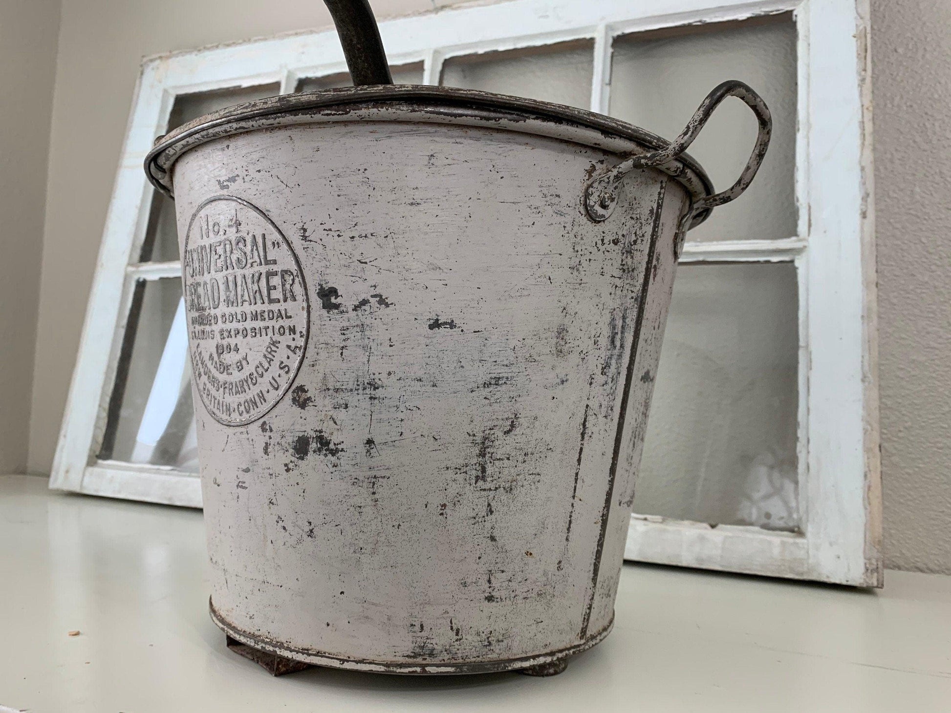 Landers Frary Universal Bread Maker No 4, Vintage Metal Kitchen Appliances -Located at Funkyhouse Vintage Antique Store, Weiser Idaho