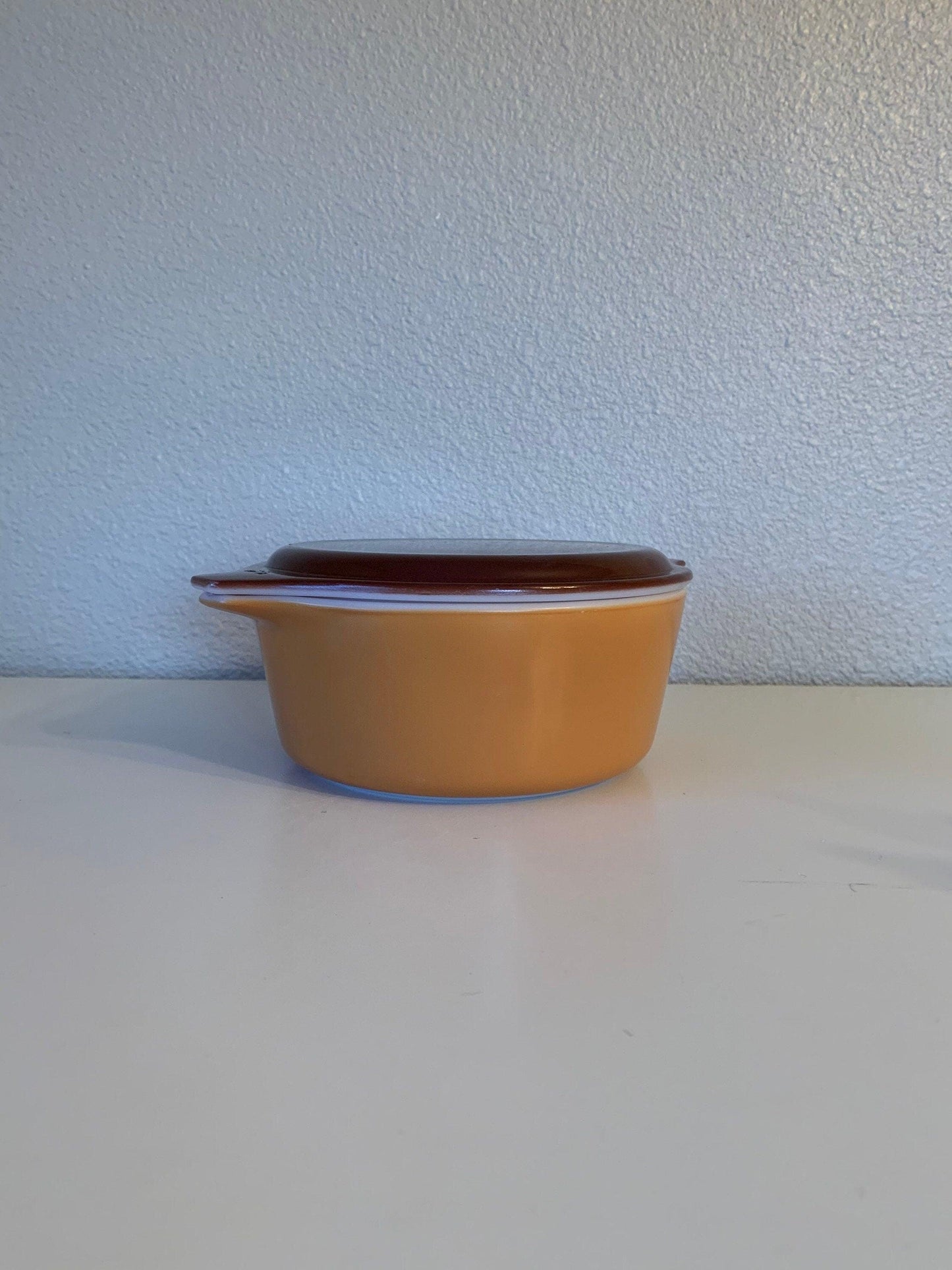 Pyrex 472 1 1/2 Pint Casserole Dish , Old Orchard Pattern, Solid Orange With Solid Brown Lid -Located at Funkyhouse Vintage Antique Store, Weiser Idaho