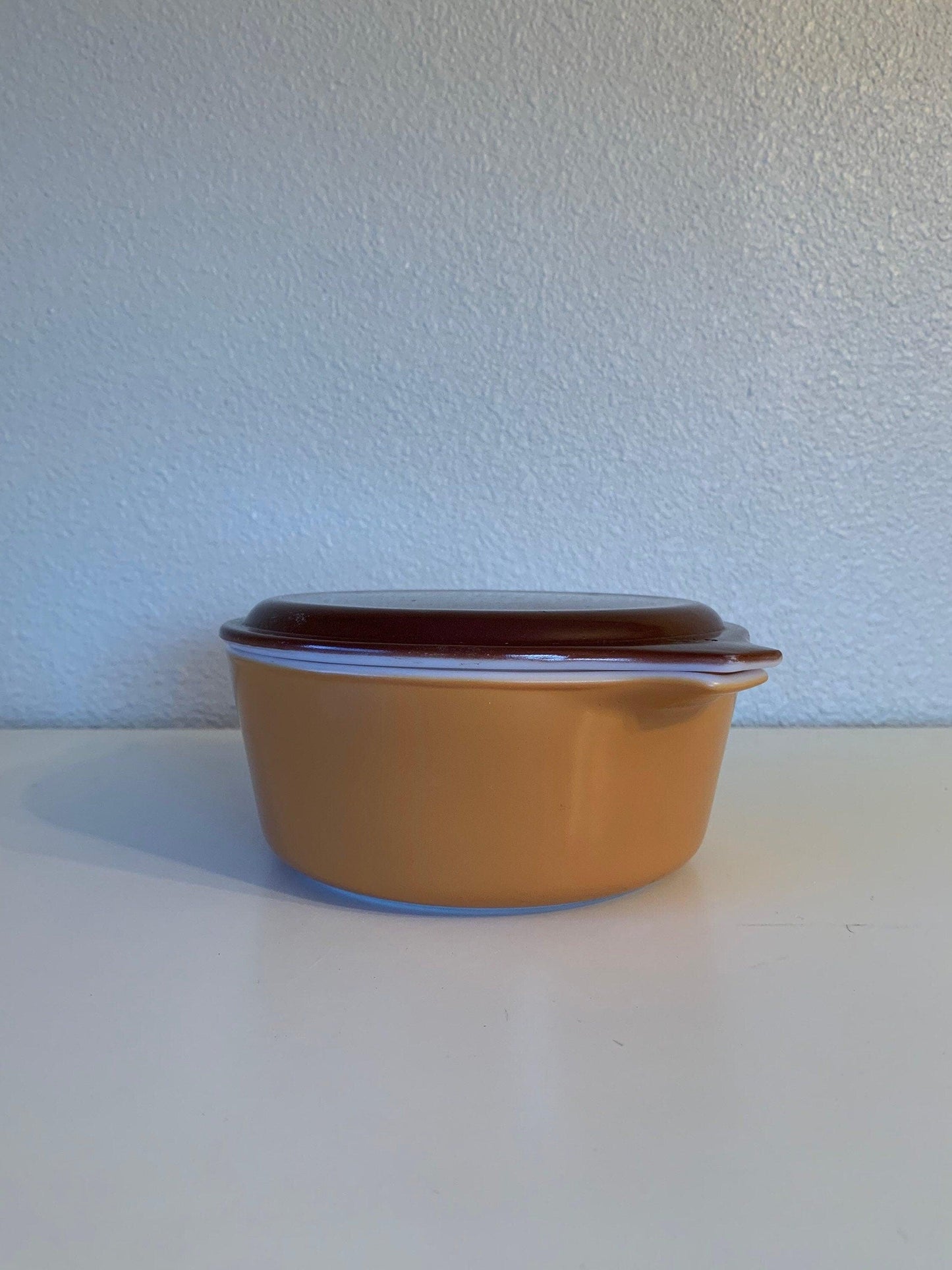 Pyrex 472 1 1/2 Pint Casserole Dish , Old Orchard Pattern, Solid Orange With Solid Brown Lid -Located at Funkyhouse Vintage Antique Store, Weiser Idaho