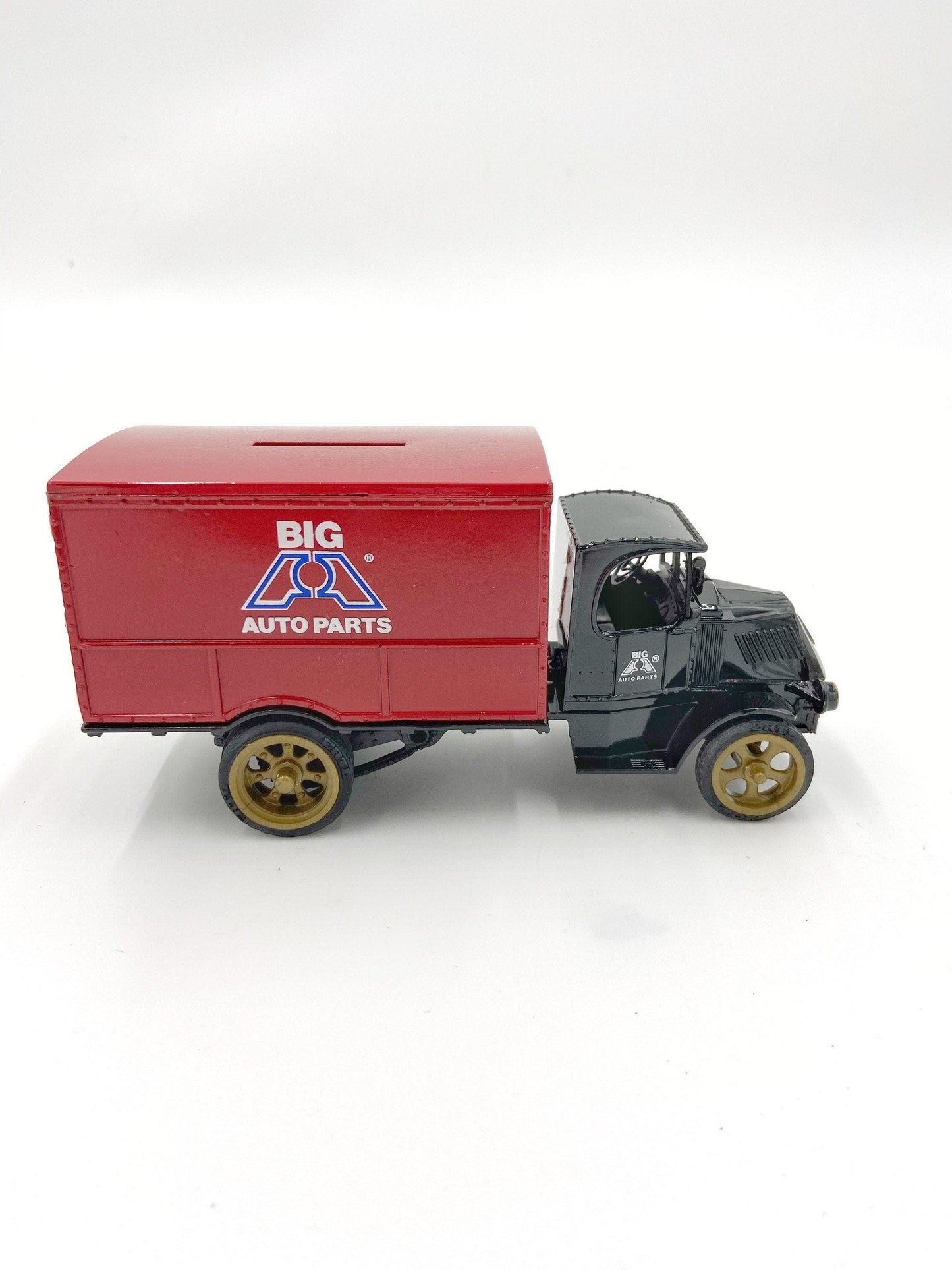 Texaco 1926 Mack Delivery Truck Bank, Limited Edition Collectible Series, Vintage Gas Station Memorabilia -Located at Funkyhouse Vintage Antique Store, Weiser Idaho