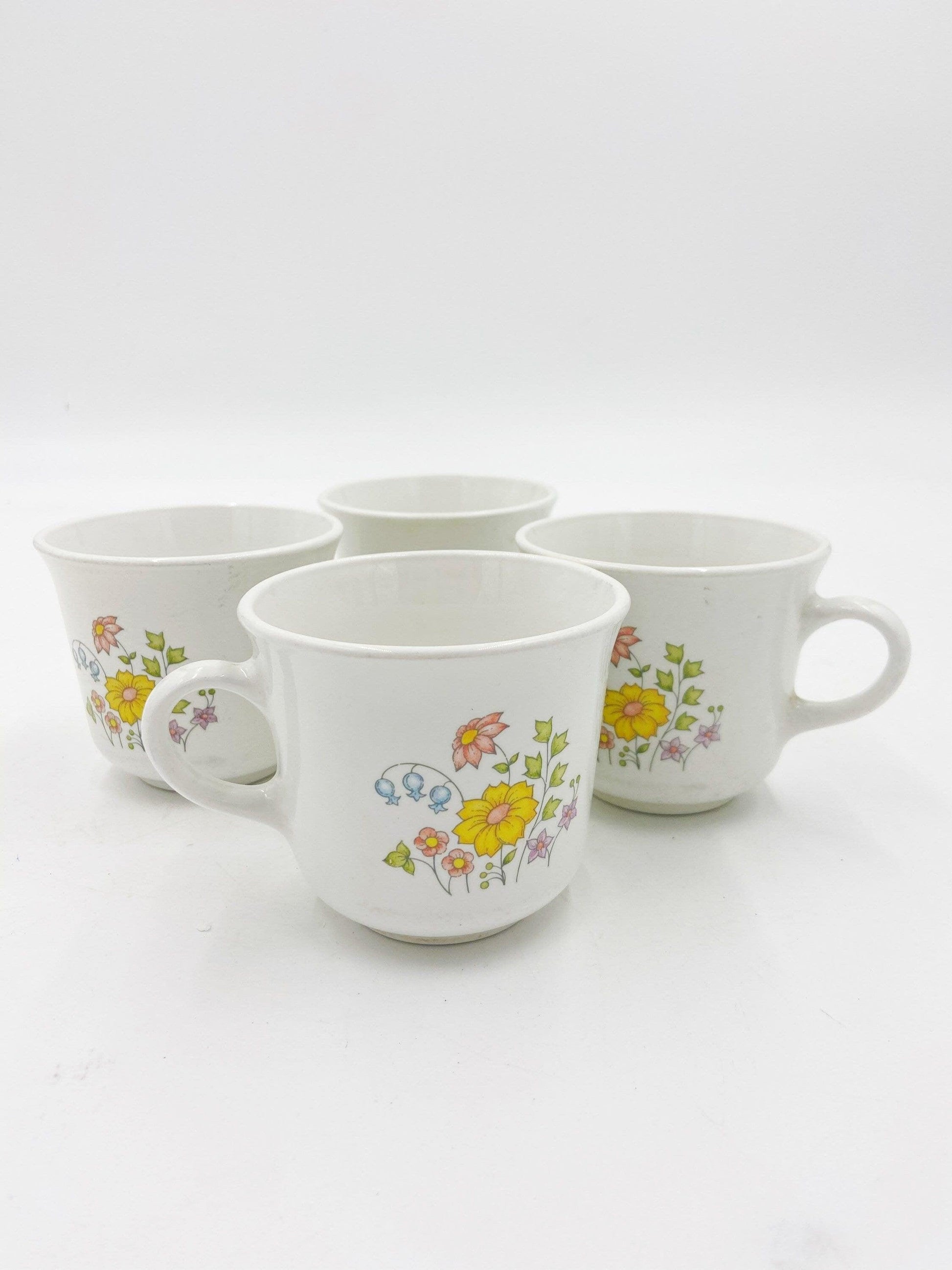 Vintage Corelle Coffee Or Tea Cups, Set of 4 Mugs in Meadow Pattern