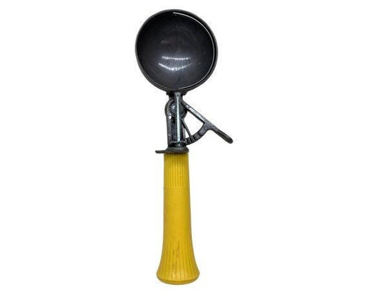 Vintage Ice Cream Scoop, Yellow Plastic Handle With Metal Scooper, Vintage Utensils, 1950s Retro Kitchen -Located at Funkyhouse Vintage Antique Store, Weiser Idaho