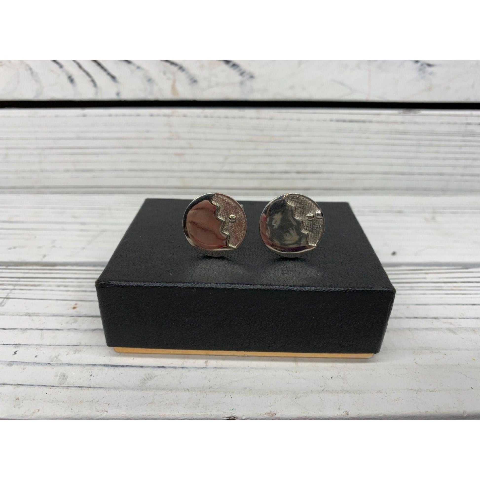 Vintage Mens Cufflinks, Silver Colored Simple Cuff Links For Men -Located at Funkyhouse Vintage Antique Store, Weiser Idaho