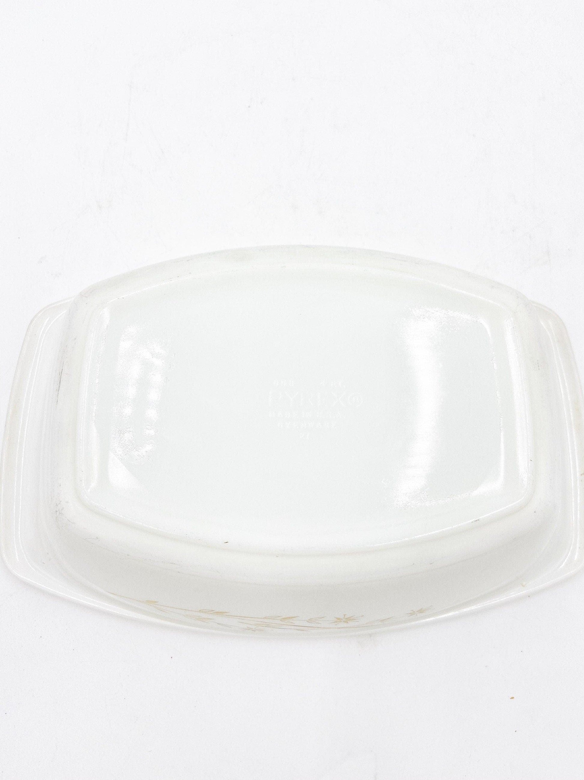Vintage Pyrex Casserole Dish, 4 Quart Cookware, Golden Honeysuckle Pattern, Country Farmhouse Kitchen, Casserole Dish -Located at Funkyhouse Vintage Antique Store, Weiser Idaho