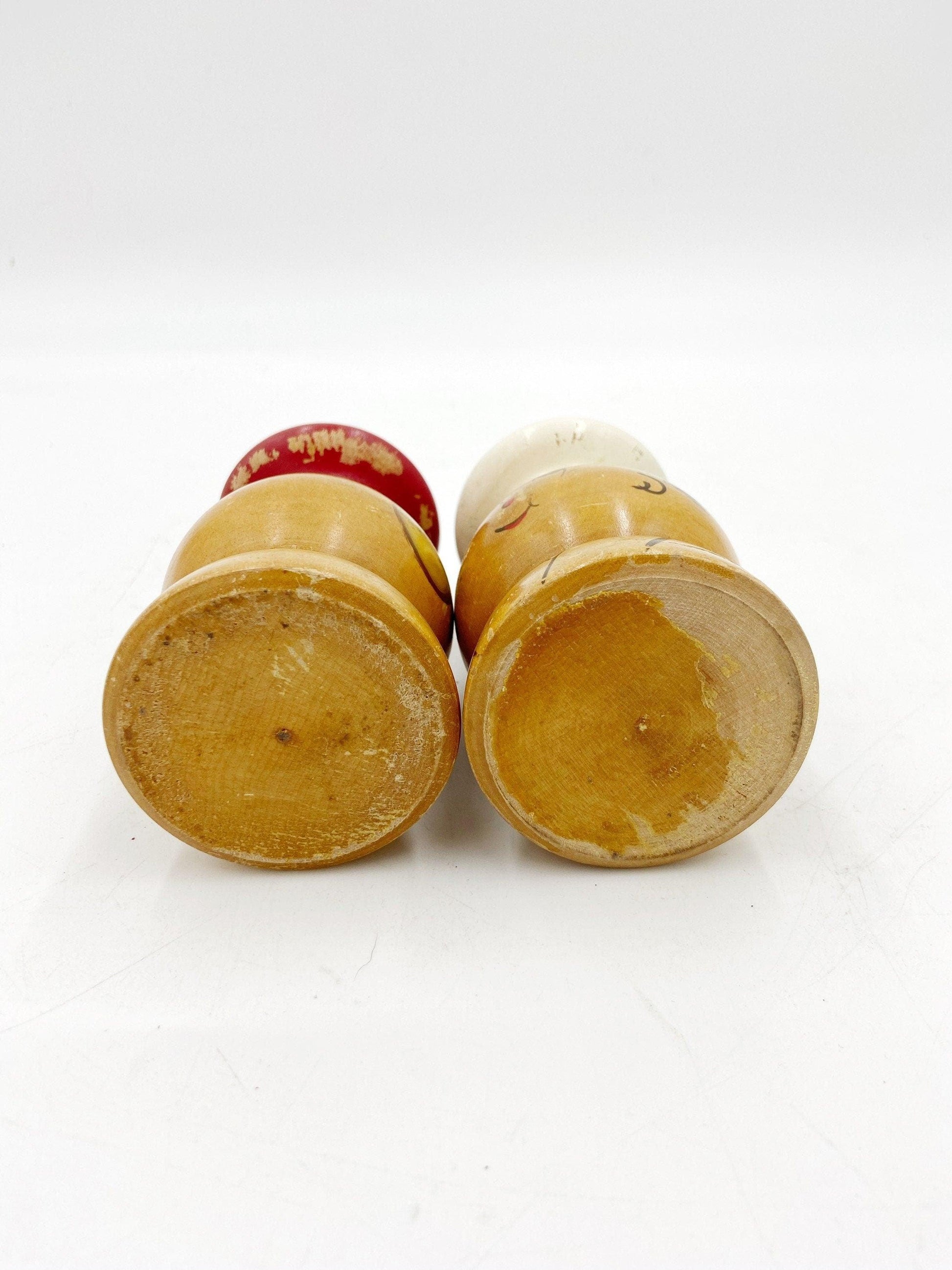 Vintage Salty Peppy Wood Salt And Pepper Shakers, Old Kitchen Decor, Mid Century Kitchen, 1950s Kitchen, Red White Kitchen, Shabby Chic -Located at Funkyhouse Vintage Antique Store, Weiser Idaho