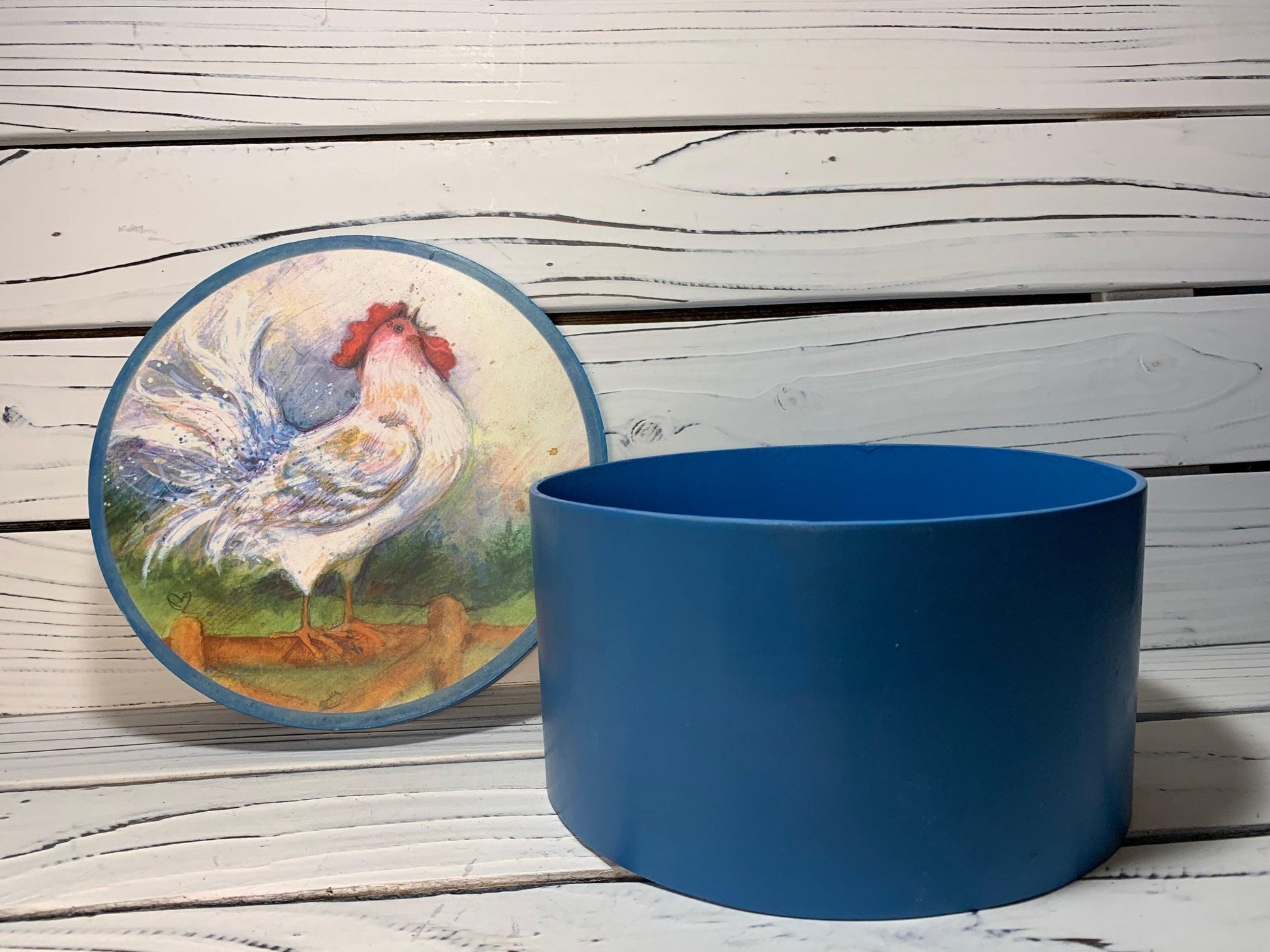 Vintage Storage Box With Rooster Picture On Lid, Round Blue Storage Container -Located at Funkyhouse Vintage Antique Store, Weiser Idaho