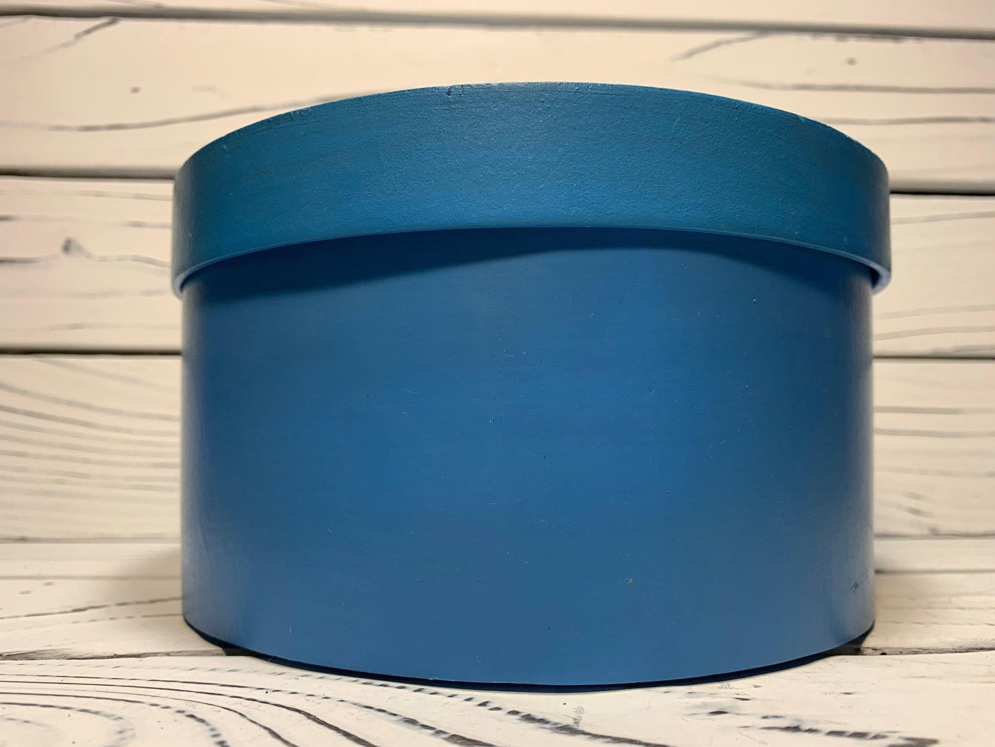 Vintage Storage Box With Rooster Picture On Lid, Round Blue Storage Container -Located at Funkyhouse Vintage Antique Store, Weiser Idaho
