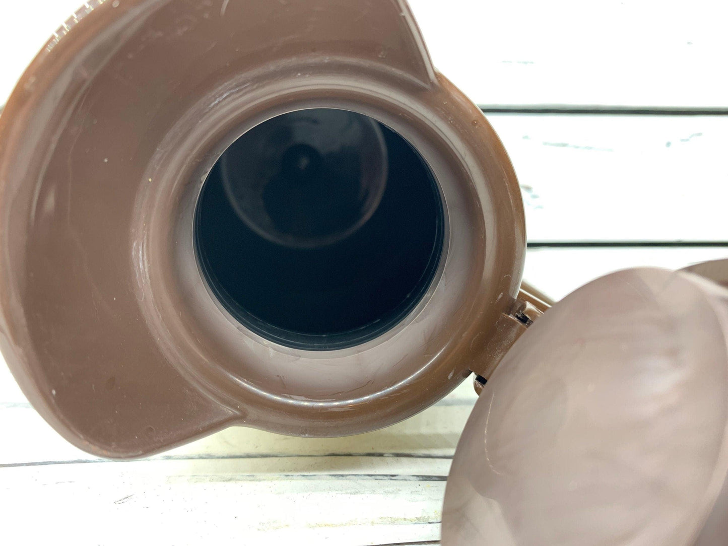 Vintage Thermo-Serv Plastic Coffee Carafe, Brown And Beige 1 Liter Flip Lid Plastic Pitcher -Located at Funkyhouse Vintage Antique Store, Weiser Idaho